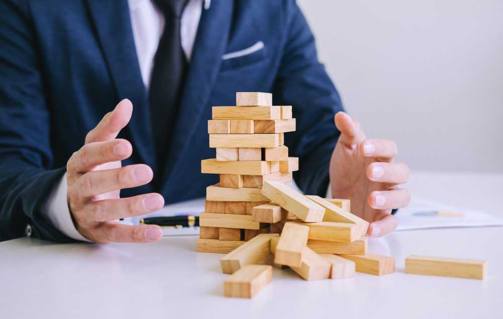 LA INSOLVENCIA NO ES RAZÓN SUFICIENTE